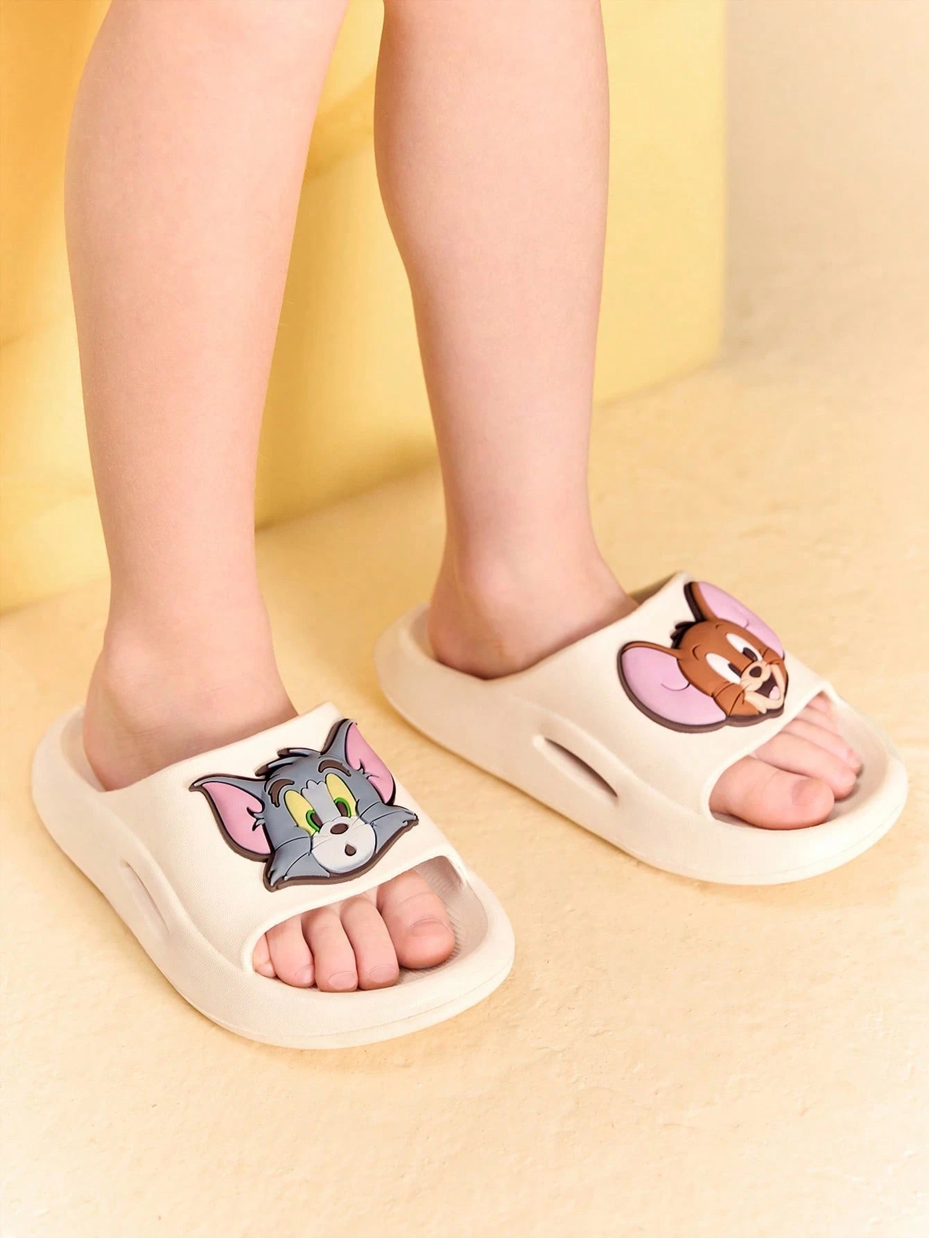 TOM & JERRY Cartoon Patterned White Children's EVA Slippers