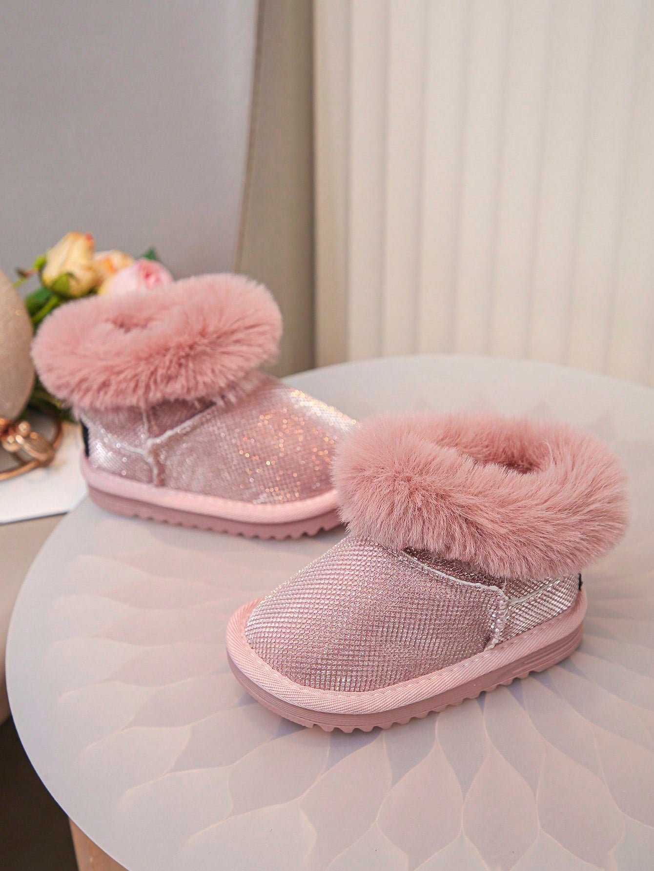 Fashionable Sequin & Faux Fur Collar Solid Color Simple Outdoor Snow Boots