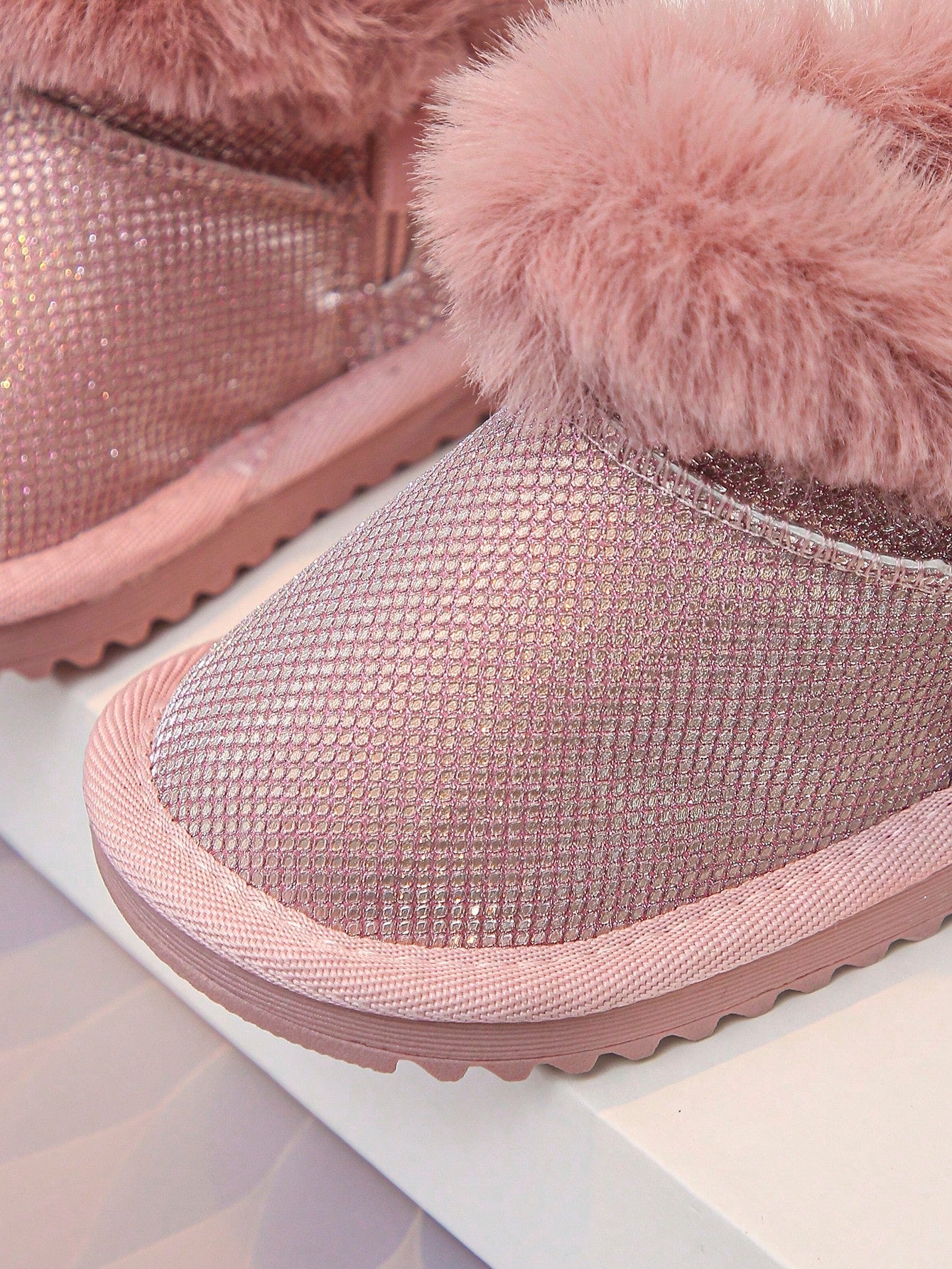 Fashionable Sequin & Faux Fur Collar Solid Color Simple Outdoor Snow Boots