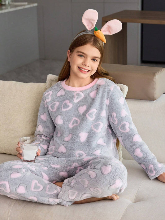 Tween Girl Pajamas - Comfortable & Warm Gray Minimalist Fashionable Plush Heart Pattern Grey