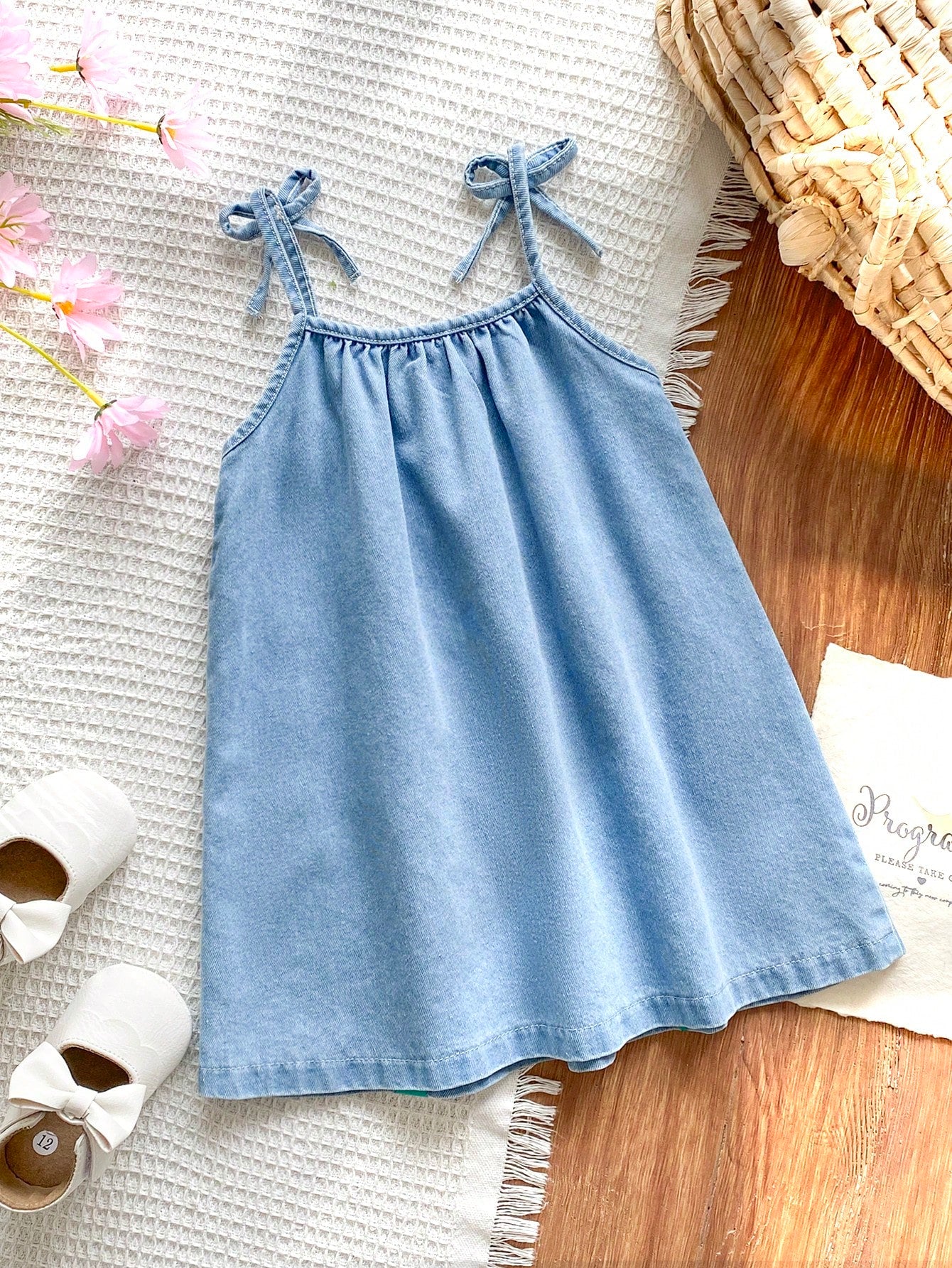 Baby Girls Retro Cute Denim Spaghetti Strap Dress With Bright Plants
