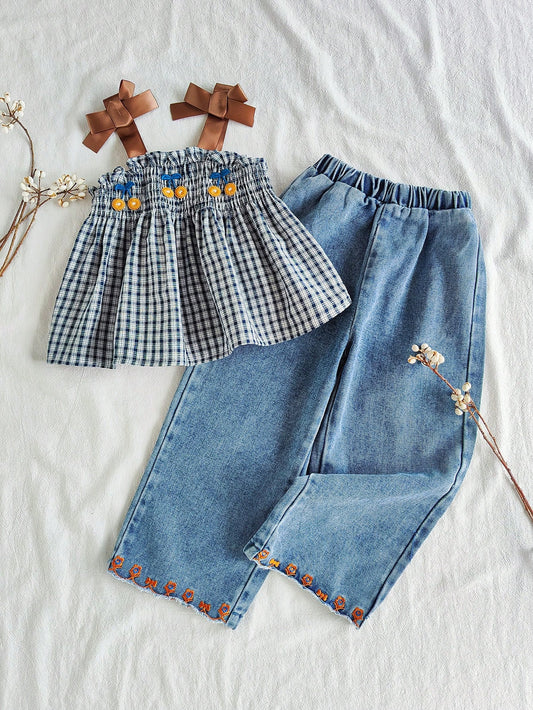 Young Girl's Solid Color Camisole And Pants