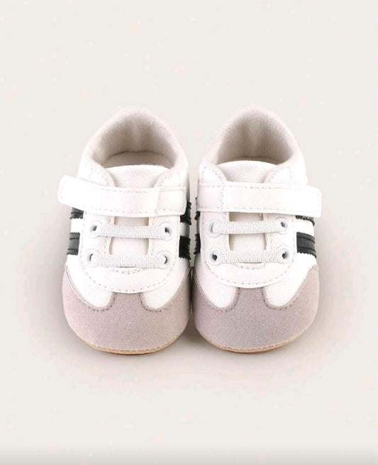 Hook And Loop Design Soft Sole Sneakers