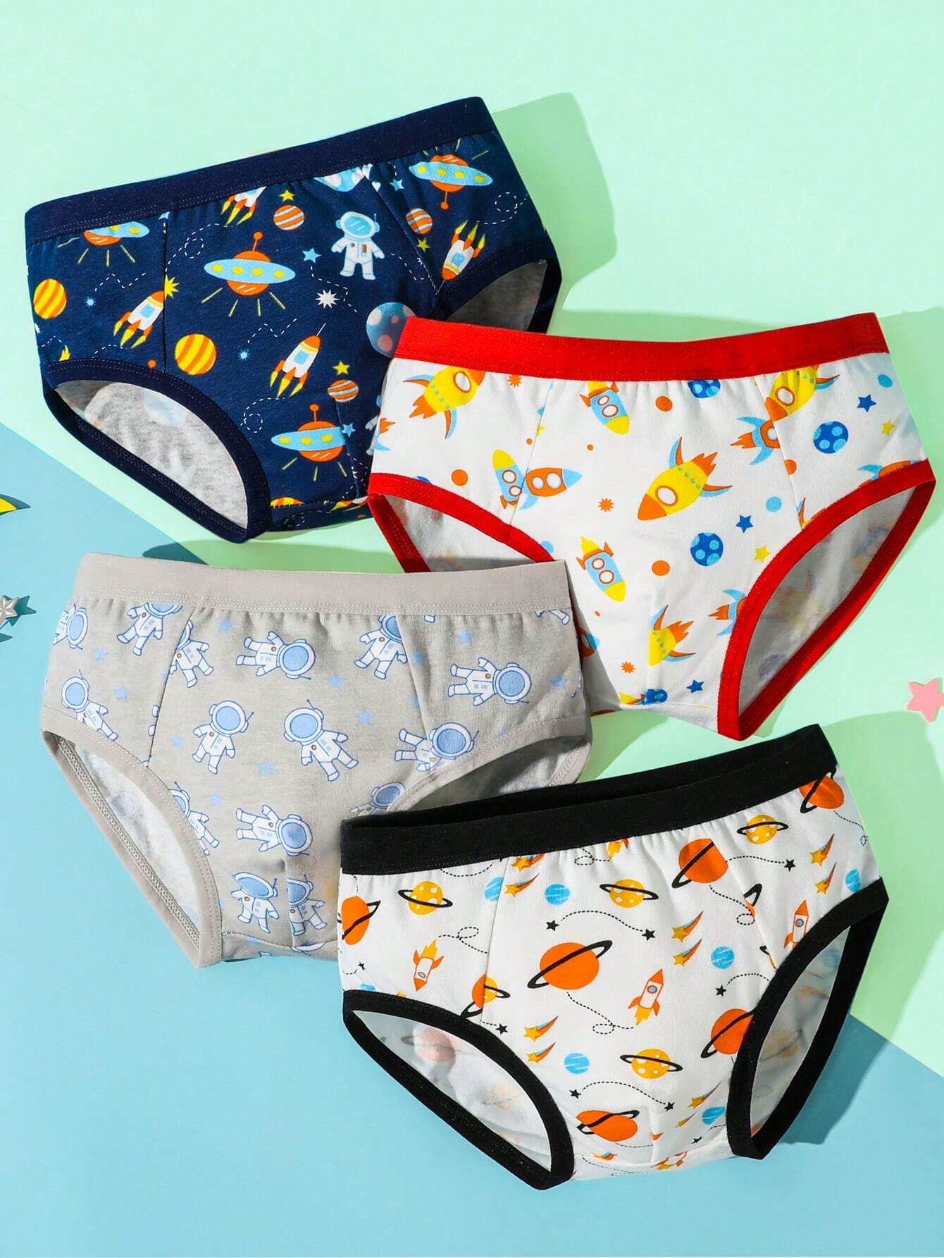 Young Boy 4pcs Cartoon Graphic Contrast Binding Brief Multicolor