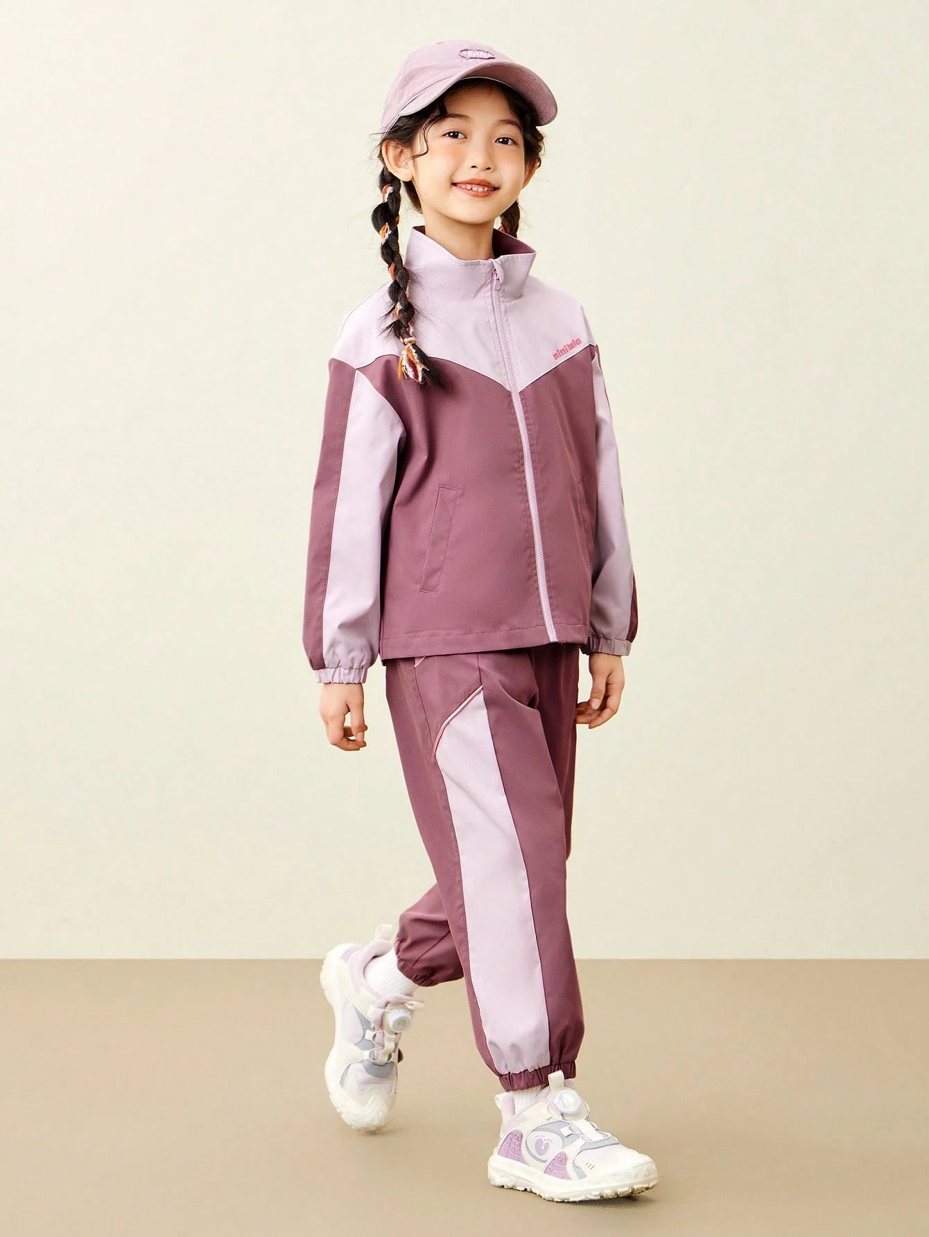 mini bala Young Girl Outdoor Tracksuit Rubber Powder